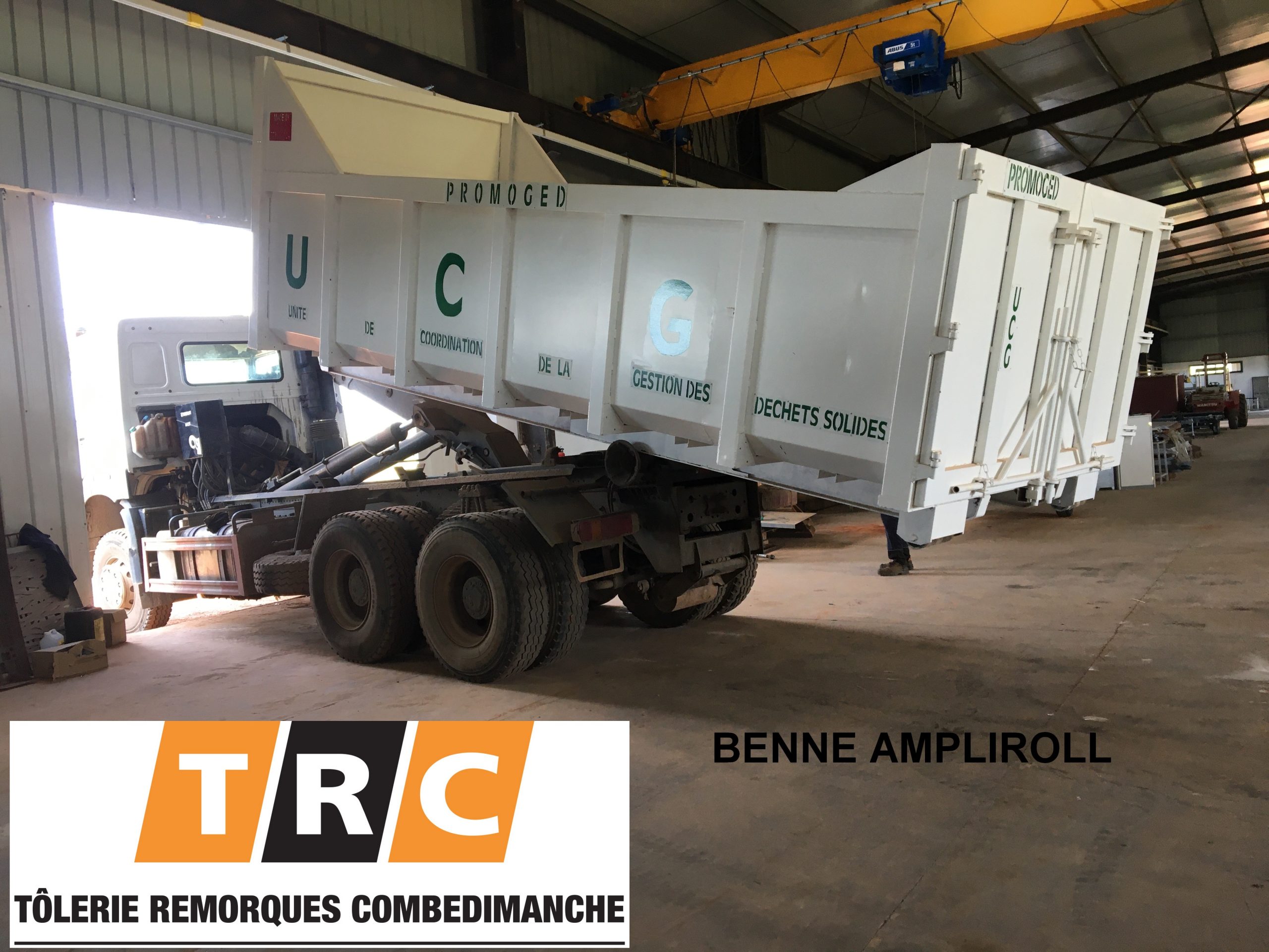 BENNE AMPLIROLL SUR CAMION TRC (3) - Copie